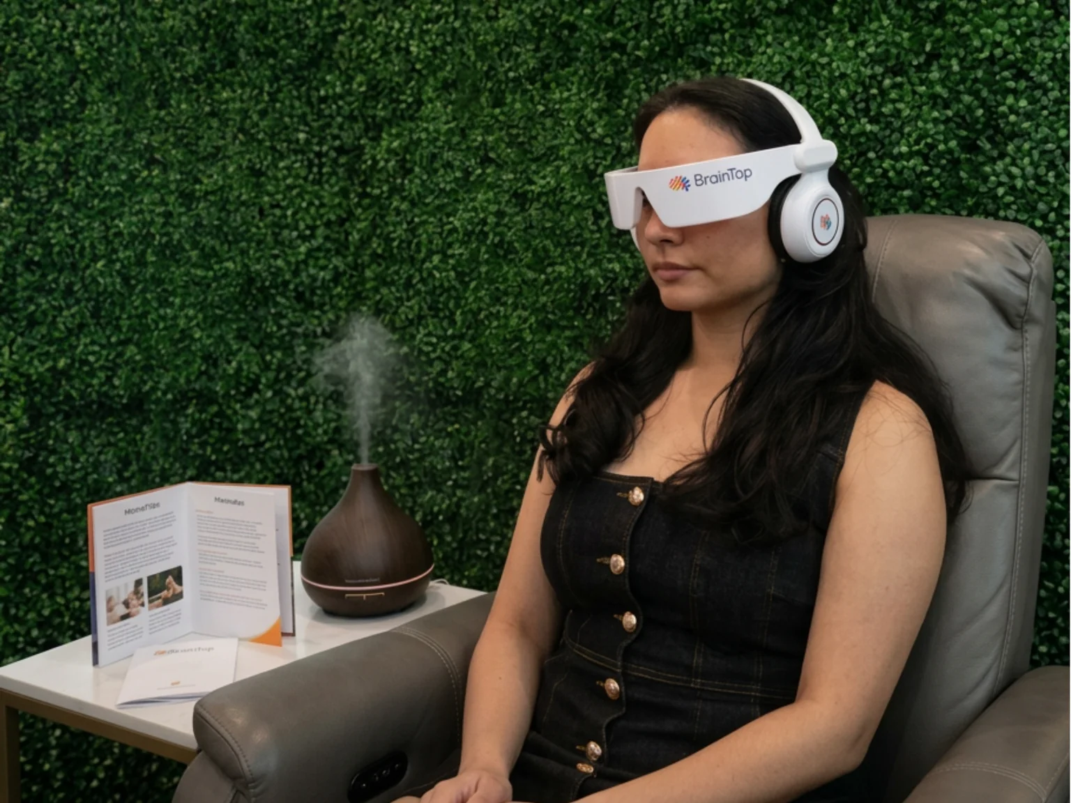 BrainTap brainwave entrainment session at AgeRejuvenation